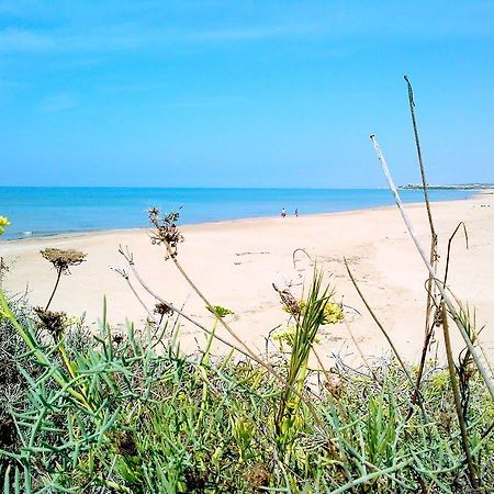 Вілла Cala Vigliena Il Sole Negli Occhi ПунтаБраччетто Екстер'єр фото